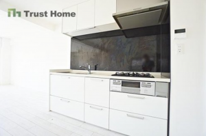 神戸市垂水区海岸通、マンションのキッチン画像です