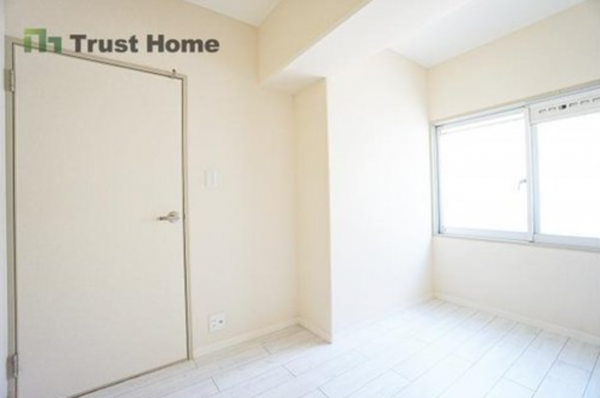 神戸市垂水区海岸通、マンションの内装画像です