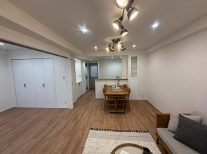 神戸市垂水区青山台、マンションの居間画像です