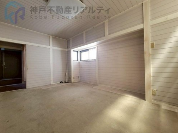 神戸市垂水区塩屋町、中古一戸建ての内装画像です