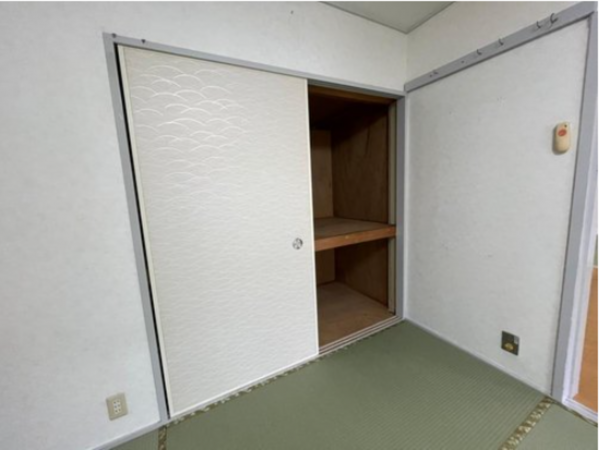 神戸市垂水区青山台、マンションの収納画像です