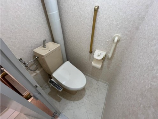 神戸市垂水区青山台、マンションのトイレ画像です