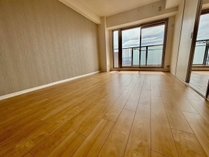 神戸市垂水区青山台、マンションの居間画像です