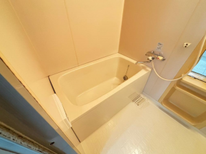 神戸市垂水区千代が丘、マンションの風呂画像です
