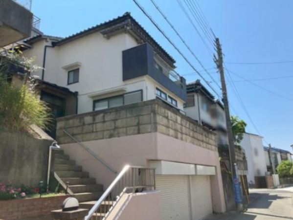 神戸市垂水区美山台、中古一戸建ての外観画像です