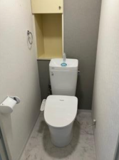 神戸市垂水区千代が丘、マンションのトイレ画像です