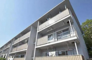 神戸市垂水区上高丸、マンションの外観画像です