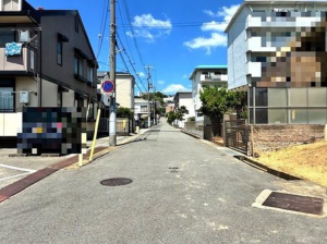 神戸市垂水区福田、新築一戸建ての前面道路を含む現地写真画像です