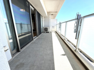 神戸市垂水区星陵台、マンションのバルコニー画像です