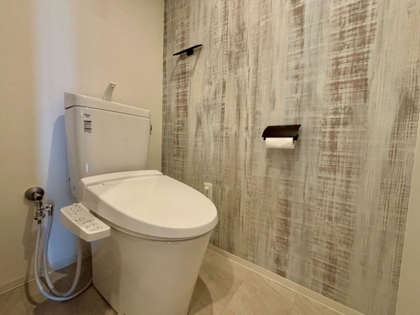 神戸市垂水区海岸通、マンションのトイレ画像です