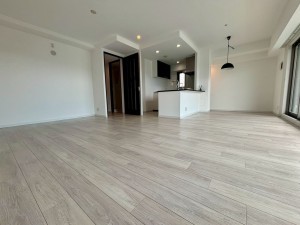 神戸市垂水区東舞子町、マンションの居間画像です