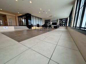 神戸市垂水区東舞子町、マンションのエントランス画像です