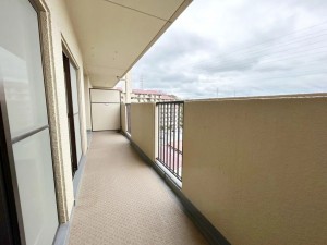 神戸市垂水区清水が丘、マンションのバルコニー画像です