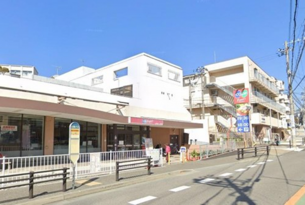 神戸市垂水区上高丸、マンションのスーパー画像です