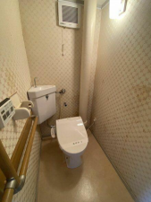 神戸市垂水区塩屋町、マンションのトイレ画像です