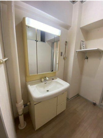 神戸市垂水区塩屋町、マンションの洗面画像です