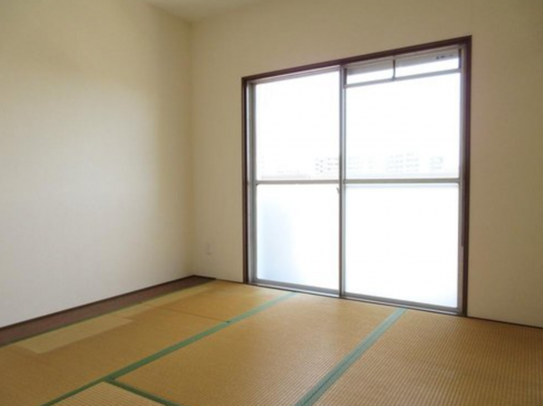 神戸市垂水区上高丸、マンションの内装画像です