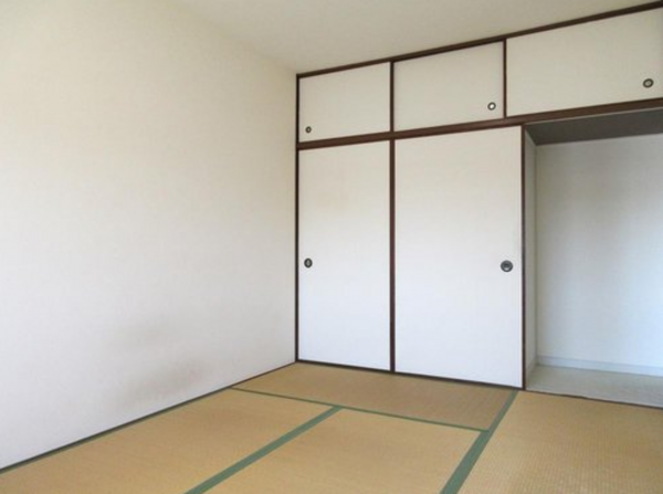神戸市垂水区上高丸、マンションの内装画像です
