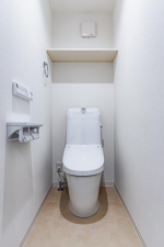神戸市垂水区旭が丘、新築一戸建てのトイレ画像です
