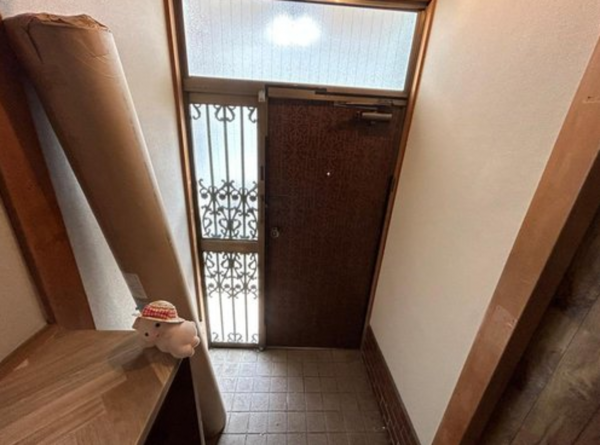 神戸市垂水区旭が丘、収益物件/住宅の玄関画像です