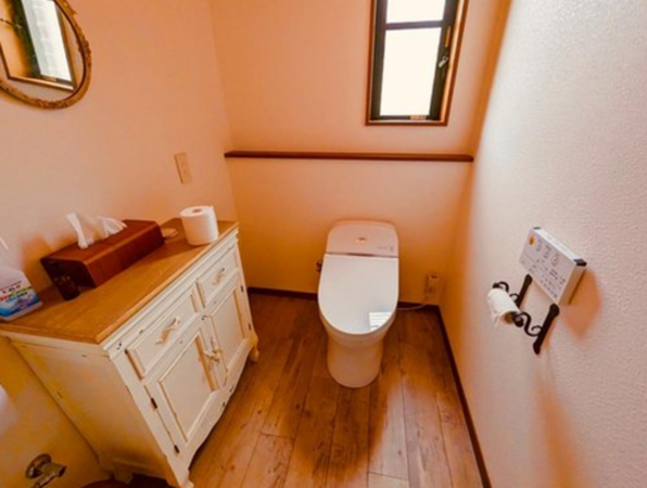 神戸市垂水区北舞子、中古一戸建てのトイレ画像です