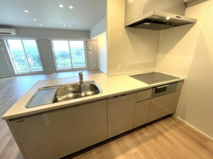 神戸市垂水区海岸通、マンションのキッチン画像です