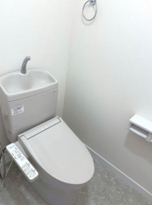 神戸市垂水区星が丘、マンションのトイレ画像です
