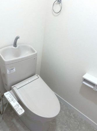 神戸市垂水区星が丘、マンションのトイレ画像です