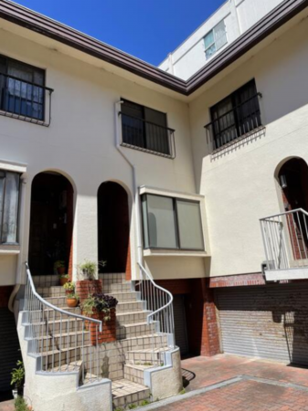 神戸市垂水区西舞子、収益物件/マンションの外観画像です