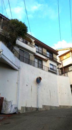 神戸市垂水区西舞子、収益物件/住宅の前面道路を含む現地写真画像です