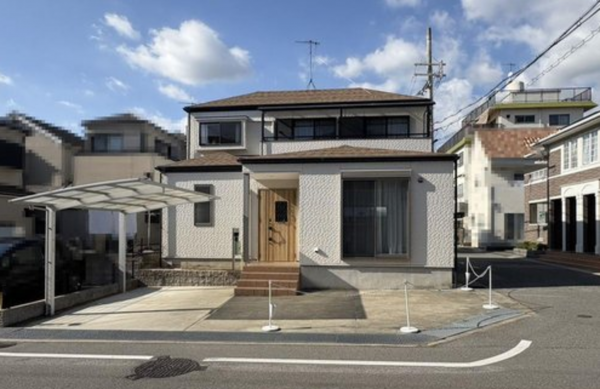 神戸市垂水区青山台、中古一戸建ての外観画像です