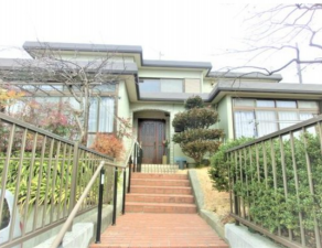 神戸市垂水区霞ケ丘、中古一戸建ての外観画像です