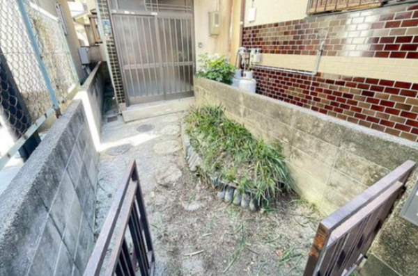 神戸市垂水区西舞子、中古一戸建ての外観画像です