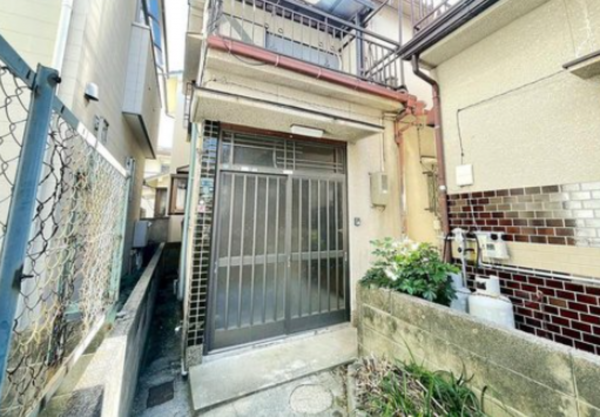 神戸市垂水区西舞子、中古一戸建ての外観画像です