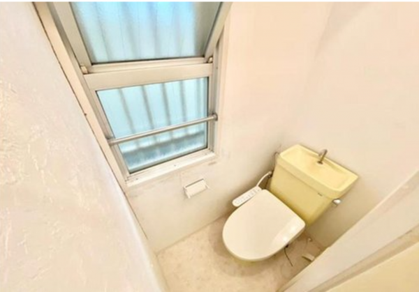 神戸市垂水区上高丸、マンションのトイレ画像です