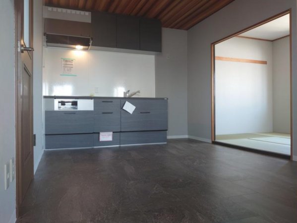 神戸市垂水区東垂水、収益物件/マンションの居間画像です