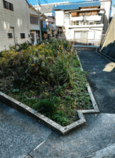 神戸市垂水区五色山、土地の前面道路を含む現地写真画像です