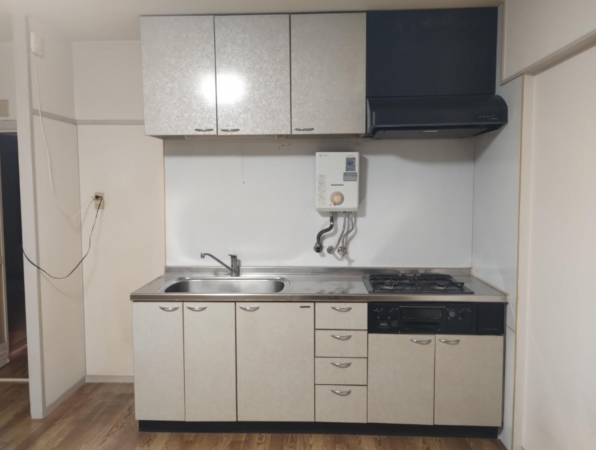 神戸市垂水区塩屋町、マンションのキッチン画像です