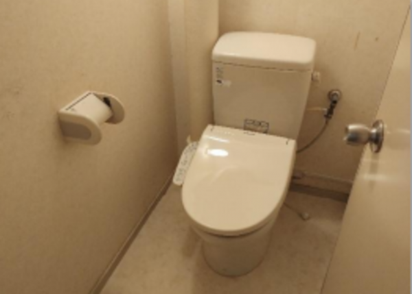 神戸市垂水区塩屋町、マンションのトイレ画像です