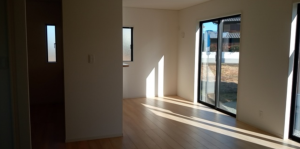 神戸市垂水区上高丸、新築一戸建ての居間画像です