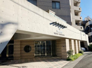 神戸市垂水区瑞ケ丘、マンションのエントランス画像です