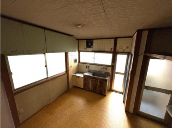 神戸市垂水区星陵台、中古一戸建ての内装画像です