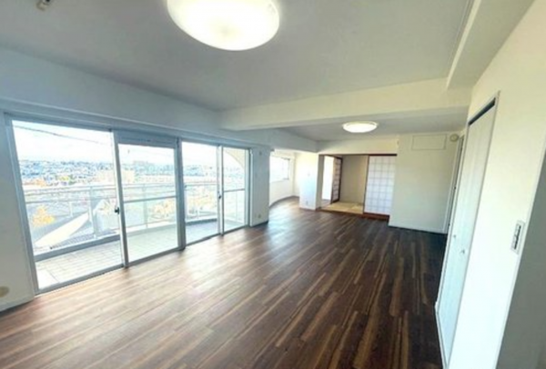 神戸市垂水区高丸、マンションの内装画像です