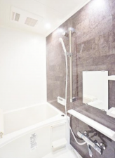 神戸市垂水区上高丸、中古一戸建ての風呂画像です