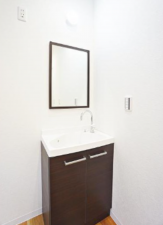 神戸市垂水区上高丸、中古一戸建ての洗面画像です