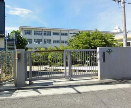 神戸市垂水区福田、中古一戸建ての小学校画像です