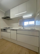 神戸市垂水区青山台、マンションのキッチン画像です