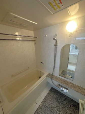 神戸市垂水区青山台、マンションの風呂画像です