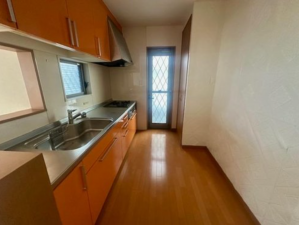 神戸市垂水区北舞子、中古一戸建てのキッチン画像です