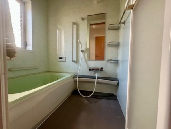 神戸市垂水区北舞子、中古一戸建ての風呂画像です